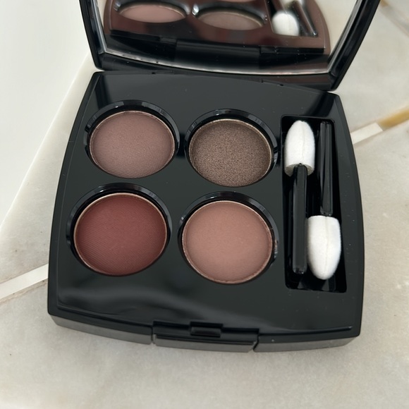 Chanel Les 4 Ombres - Picture 5 of 7